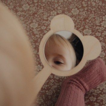 ideatree, detské zrkadielko, zrkadlo, drevené zrkadielko, detské doplnky, nové mesto nad váhom, little king, littlekingdom